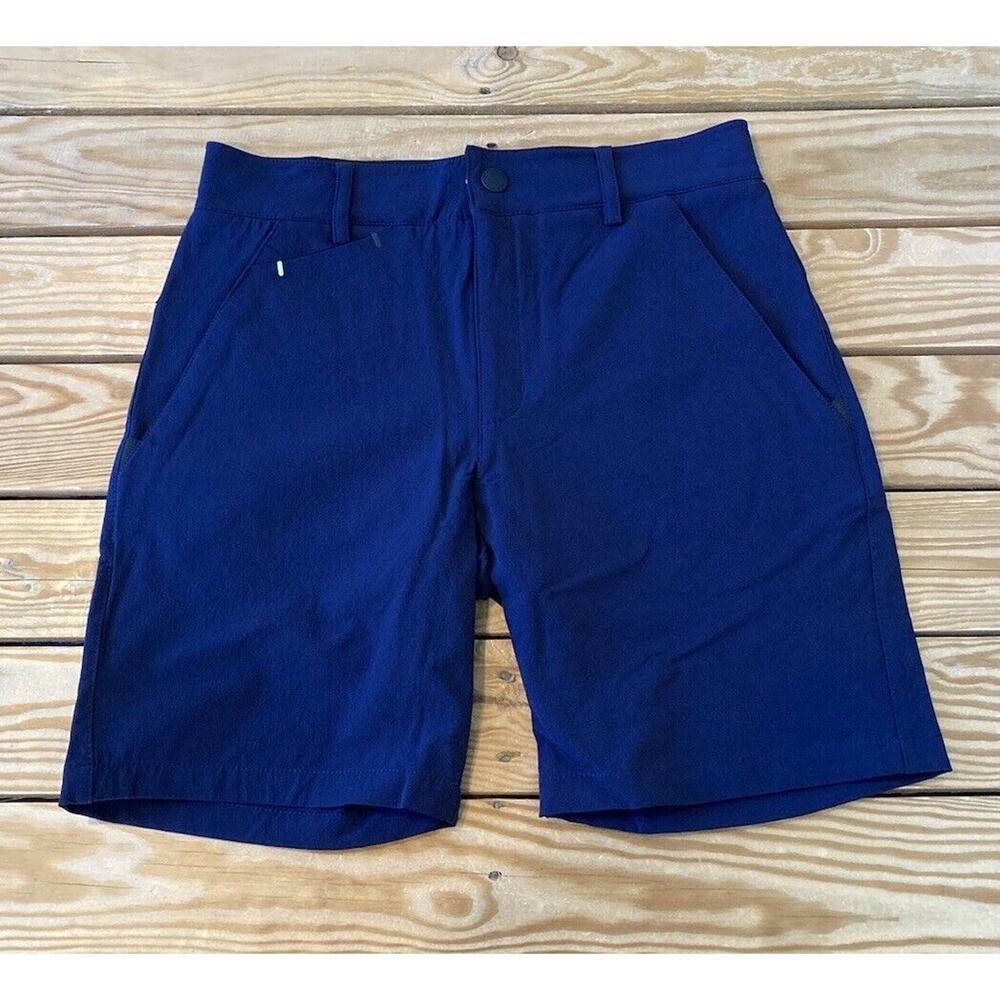 Blanc Noir Knee Length Shorts Size 30 Men’s Navy